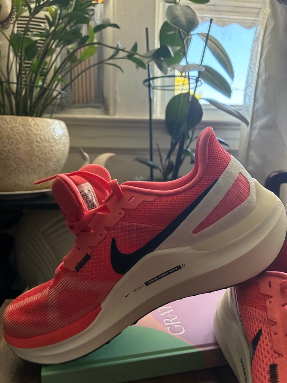 Nike Air zoom running shoes, women size 9, athletic sneakers - New without tag - Picture 9 of 12